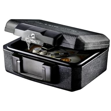 Master Lock Tresor Feuerfest und Wasserdicht mit Schlüssel, Dreifacher Schutz - Flug, Feuer und Flut, 5L, 15.5 x 36.2 x 28.4 cm
