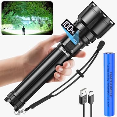 daphomeu Extrem Helle LED Taschenlampe mit 10000mAh Akku, 500000 Lumen Wiederaufladbar, Wasserdichte Taktische Taschenlampe mit 5 Lichtmodi, Ideal für Camping, Klettern, Wandern und mehr