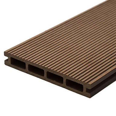 HORI WPC-Terrassendiele Komplettset Hohlkammer Komplettbausatz Terrassenplatten Premium Terrassenboden Garten I Fläche: 5 m² I 2,20 m Dielenlänge I Braun